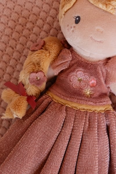 JULIA PRINCESA MUÑECA BLANDITA 35CM - Imagen 3