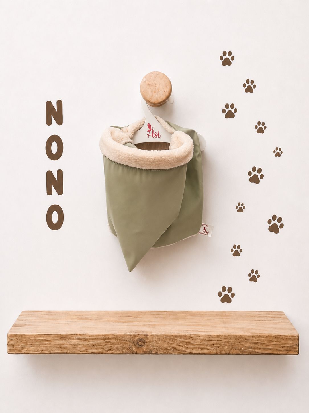 CHUBASQUERO VERDE PARA NONO EL BULLDOG